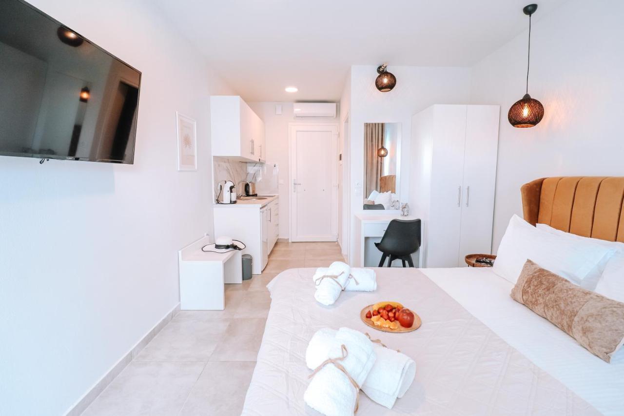 Sithon Diamond Suites 2 Nikiti  Buitenkant foto