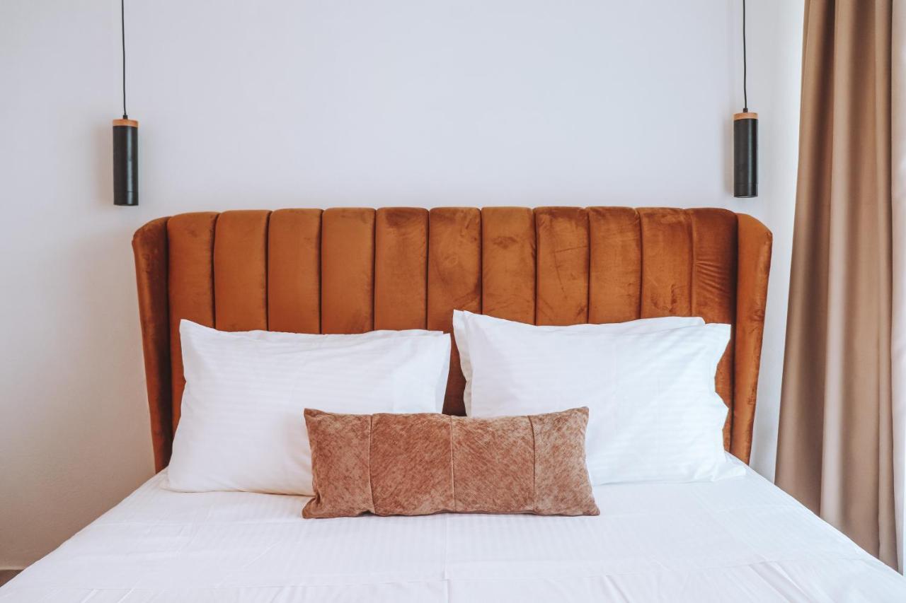 Sithon Diamond Suites 2 Nikiti  Buitenkant foto