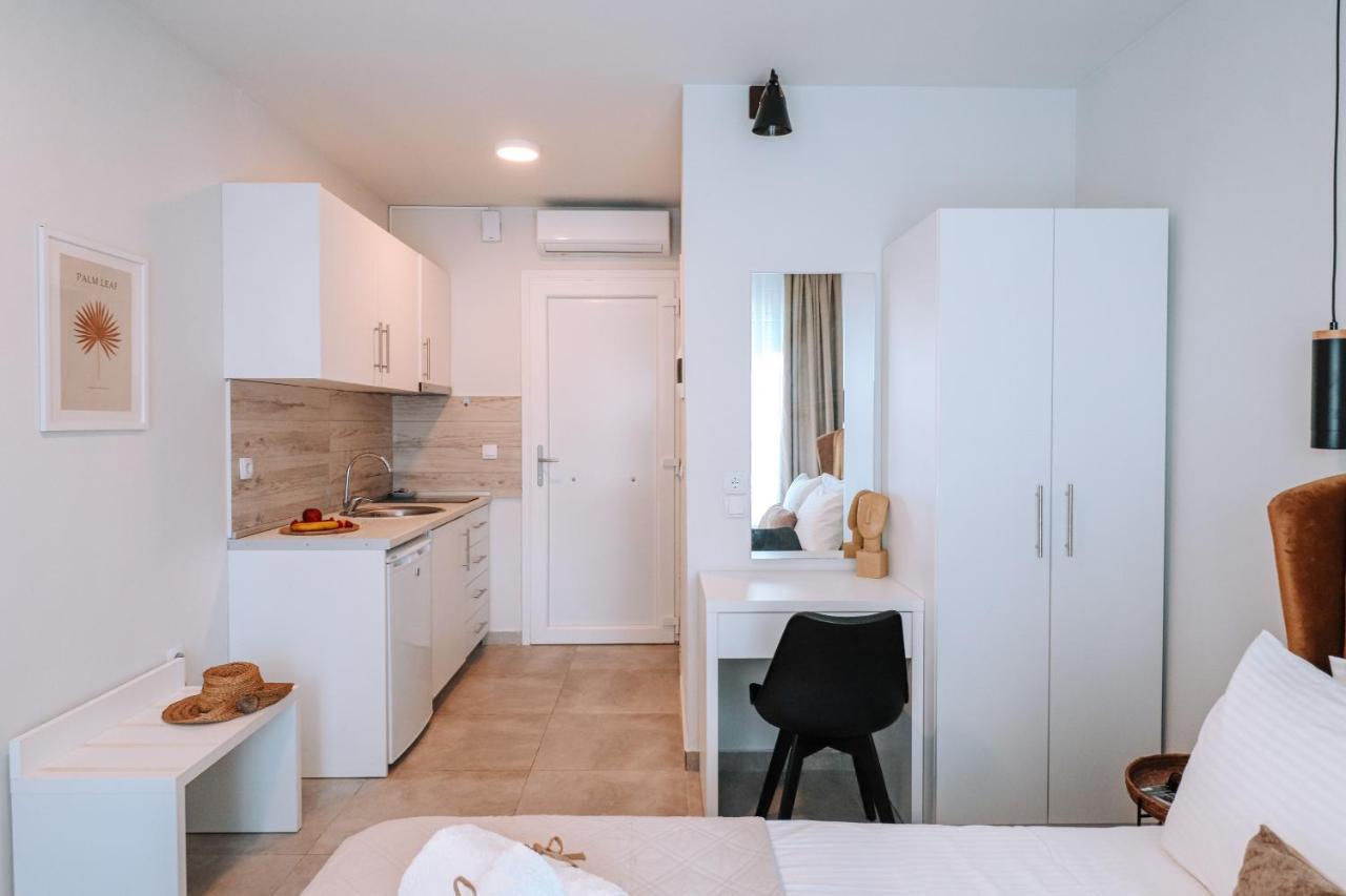 Sithon Diamond Suites 2 Nikiti  Buitenkant foto